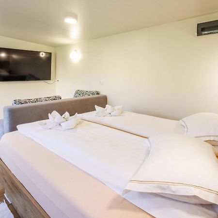 Mobile House Vegov Hram Hotel Dol pri Ljubljani Eksteriør billede