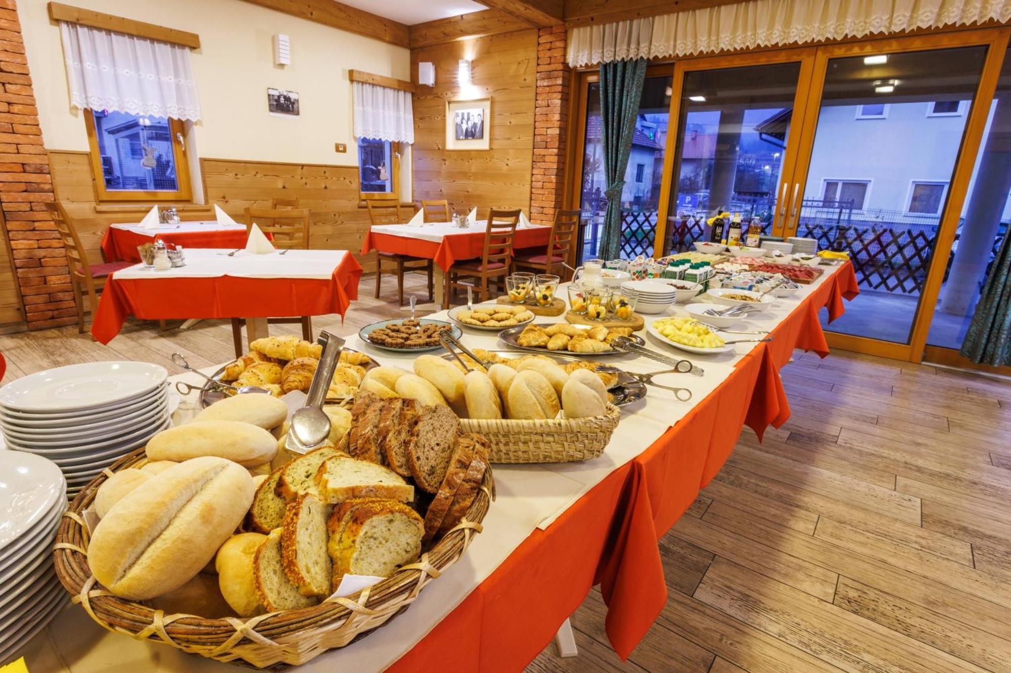 Mobile House Vegov Hram Hotel Dol pri Ljubljani Eksteriør billede
